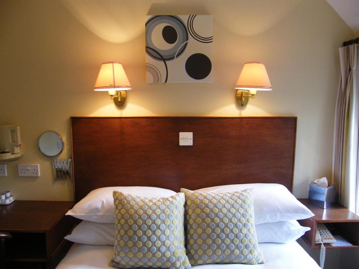 Tumbling Weir Hotel Ottery St Mary Экстерьер фото