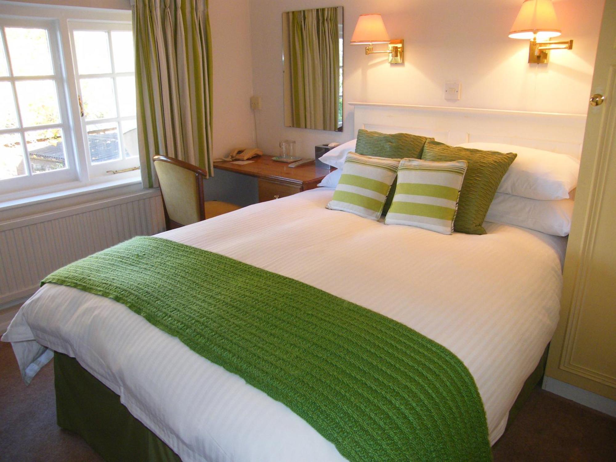 Tumbling Weir Hotel Ottery St Mary Экстерьер фото